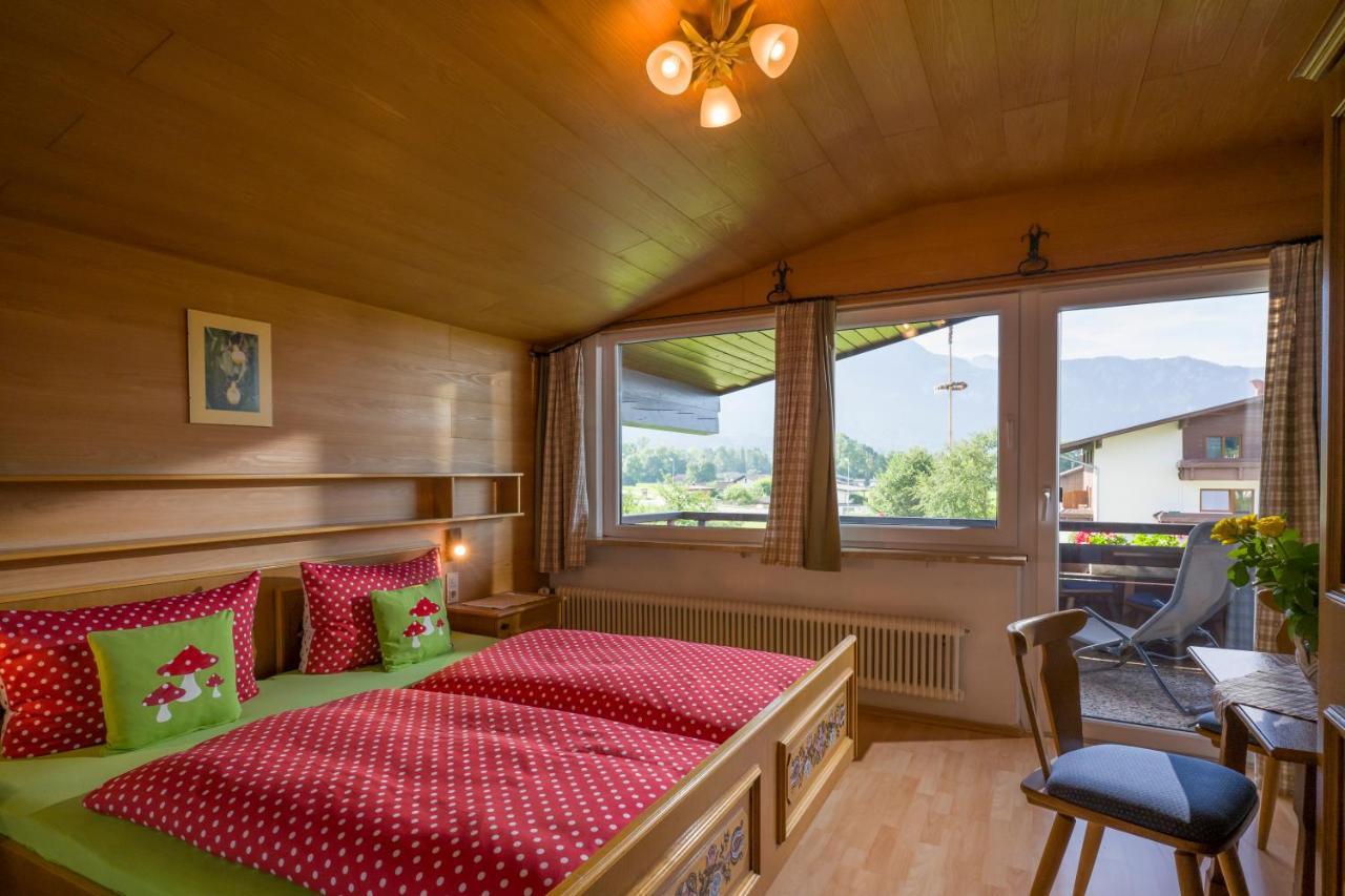 Tirol Appartements Schwaiger Niederndorf  Екстериор снимка