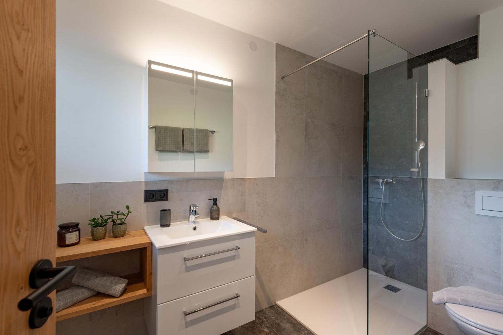 Tirol Appartements Schwaiger Niederndorf  Екстериор снимка